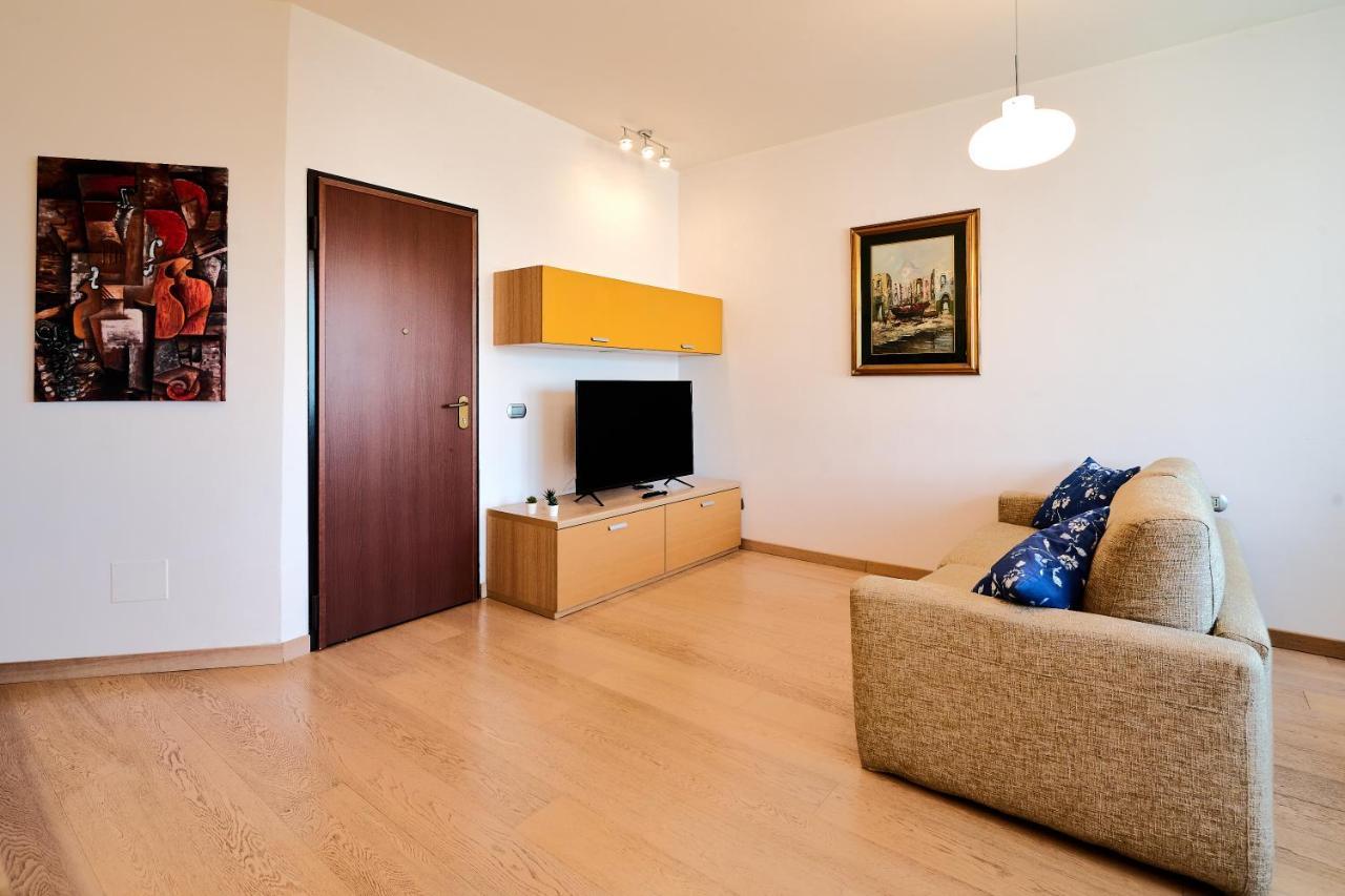 Skyline Apartment Milan Exterior photo